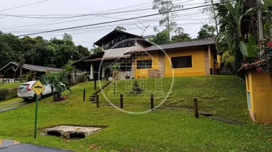 Casa de Condomínio com 3 Quartos à venda, 200m² no Fazenda da Ilha, Embu-Guaçu