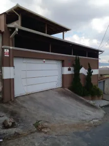 Casa com 4 Quartos à venda, 360m² no Bandeirantes, Contagem