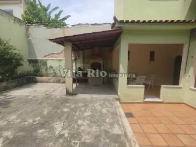 Casa com 3 Quartos à venda, 256m² no Penha, Rio de Janeiro