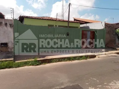 Casa com 3 Quartos para alugar, 119m² no Saci, Teresina
