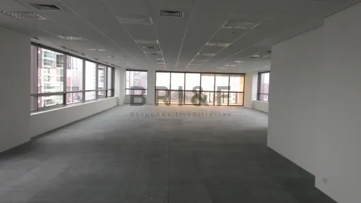 Imóvel Comercial para alugar, 271m² no Cidade Monções, São Paulo