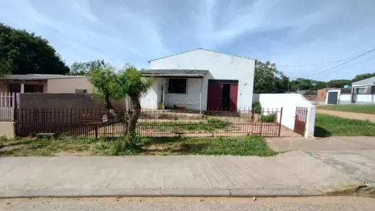 Casa com 2 Quartos à venda, 80m² no Floresta, Bagé