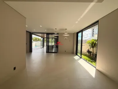 Casa de Condomínio com 5 Quartos à venda, 462m² no Condomínio Florais Cuiabá Residencial, Cuiabá