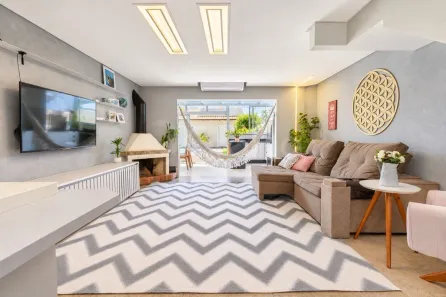 Casa com 3 Quartos à venda, 147m² no Campeche, Florianópolis