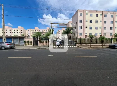 Apartamento com 2 Quartos para alugar, 46m² no Mansour, Uberlândia