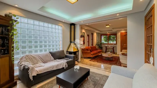 Casa com 4 Quartos à venda, 122m² no Três Figueiras, Porto Alegre