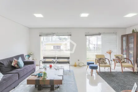 Casa com 6 Quartos à venda, 170m² no Sumaré, São Paulo