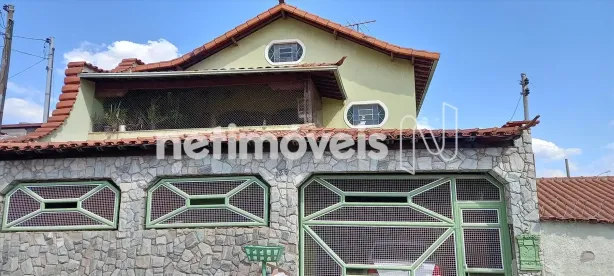 Casa com 4 Quartos à venda, 200m² no Conjunto Água Branca, Contagem
