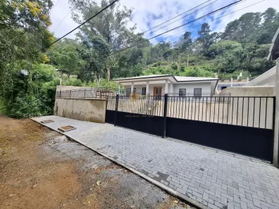 Casa com 3 Quartos à venda, 876m² no Quebra Frascos, Teresópolis