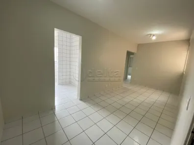 Apartamento com 3 Quartos para alugar, 60m² no Cazeca, Uberlândia