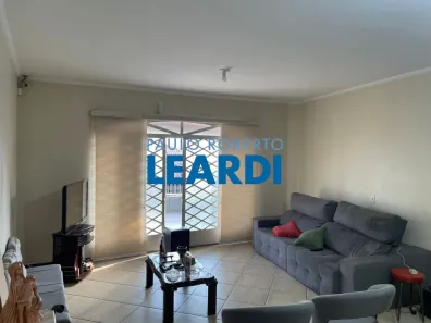 Sobrado com 4 Quartos à venda, 160m² no Jardim Peri Peri, São Paulo