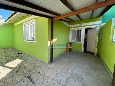 Casa com 2 Quartos para alugar, 50m² no Jardim do Bosque, Cachoeirinha