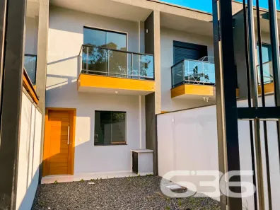 Sobrado com 2 Quartos à venda, 68m² no Anita Garibaldi, Joinville