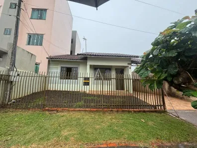 Casa com 3 Quartos à venda, 72m² no Jardim Coopagro, Toledo
