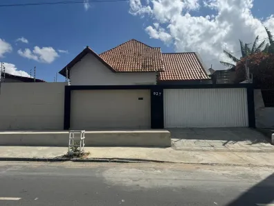 Casa com 3 Quartos à venda, 156m² no Jardim Tavares, Campina Grande