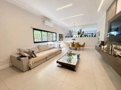 Sobrado com 4 Quartos à venda, 287m² no Loteamento Residencial Fazenda Casa Grande, Taubaté