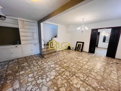 Casa com 3 Quartos à venda, 250m² no Embaré, Santos