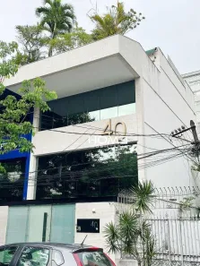 Prédio Comercial para alugar, 369m² no Humaitá, Rio de Janeiro