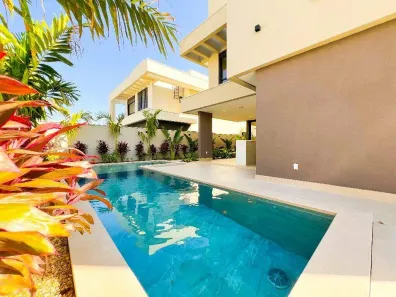 Casa com 4 Quartos à venda, 300m² no Centro, Uberlândia