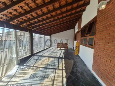 Casa com 3 Quartos à venda, 200m² no Jardim Itanguá, Sorocaba