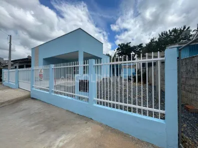 Casa com 3 Quartos para alugar, 120m² no Primeiro de Maio, Brusque