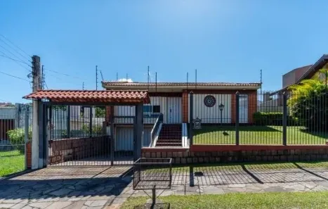 Casa com 4 Quartos à venda, 305m² no Vila Assunção, Porto Alegre
