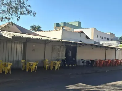 Casa com 2 Quartos à venda, 469m² no Cidade Jardim, Goiânia