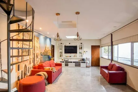 Casa com 6 Quartos à venda, 210m² no Santa Tereza, Belo Horizonte
