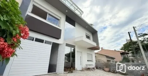 Casa com 4 Quartos à venda, 200m² no Vila Ipiranga, Porto Alegre