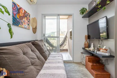 Apartamento com 2 Quartos à venda, 52m² no Teresópolis, Porto Alegre