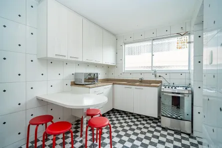 Apartamento com 2 Quartos para alugar, 66m² no Água Verde, Curitiba