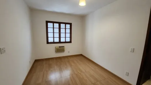 Casa com 2 Quartos à venda, 140m² no Tanque, Rio de Janeiro