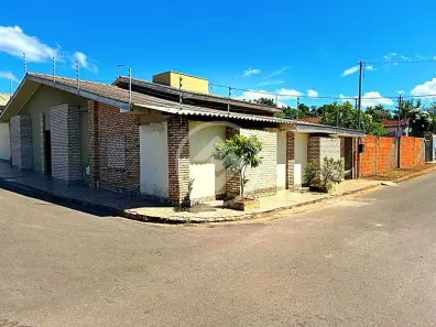 Casa com 3 Quartos à venda, 237m² no Jardim dos Estados, Várzea Grande