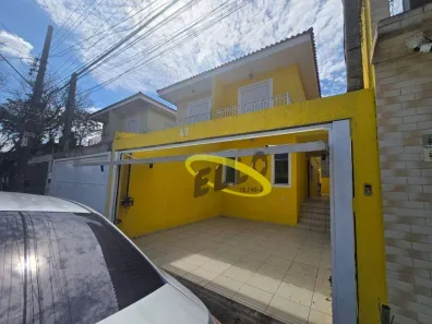 Casa com 3 Quartos à venda, 110m² no Jardim Sabiá, Cotia