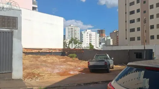 à venda, 200m² no Saraiva, Uberlândia
