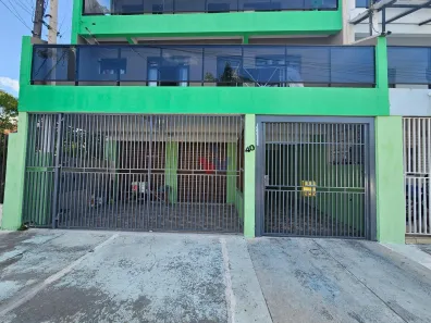 Sobrado com 5 Quartos à venda, 350m² no Sítio Cercado, Curitiba
