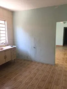 Casa com 1 Quarto para alugar, 60m² no Jardim Marek, Santo André