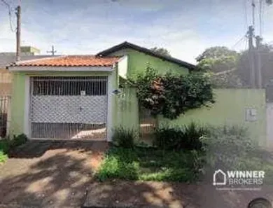 Casa com 3 Quartos à venda, 240m² no Jardim Videira, Paranavaí
