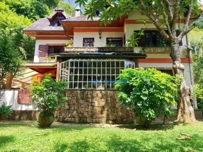 Casa com 7 Quartos à venda, 850m² no Albuquerque, Teresópolis