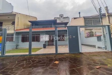 Sobrado com 4 Quartos à venda, 292m² no Jardim Itu, Porto Alegre