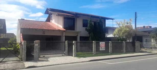 Casa com 4 Quartos à venda, 260m² no Iririú, Joinville
