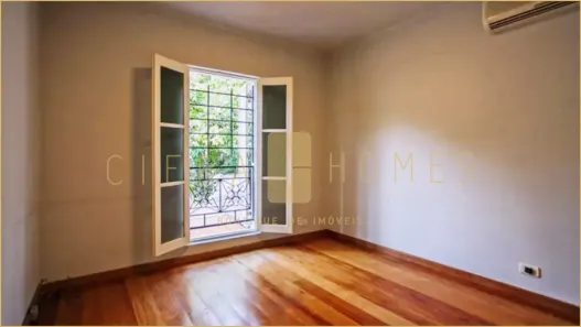 Sobrado com 6 Quartos à venda, 538m² no Vila Madalena, São Paulo