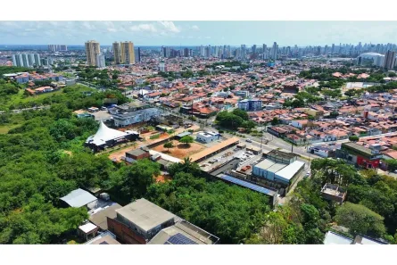 Lote/Terreno à venda, 1900m² no Candelária, Natal
