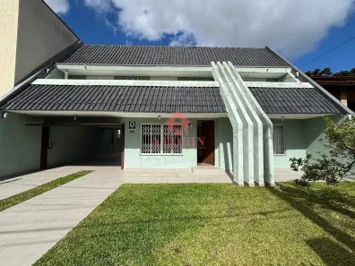 Casa com 5 Quartos à venda, 296m² no São Lourenço, Curitiba