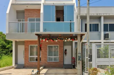 Casa de Condomínio com 2 Quartos à venda, 118m² no Hípica, Porto Alegre
