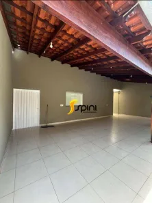 Casa com 3 Quartos para alugar, 150m² no Santa Rosa, Uberlândia