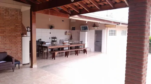 Casa com 2 Quartos à venda, 336m² no Vila Viotto, Jundiaí