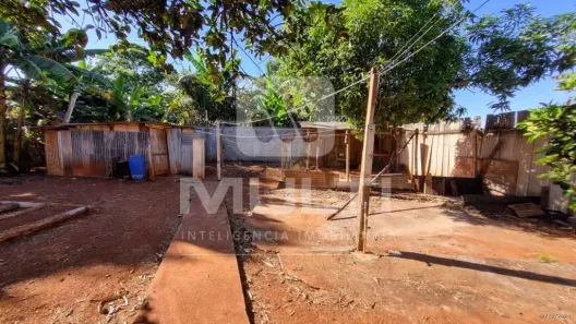 Fazenda/Sítio com 3 Quartos à venda, 200m² no Morada dos Pássaros, Uberlândia