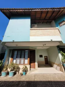 Casa de Condomínio com 4 Quartos para alugar, 136m² no Ipanema, Porto Alegre