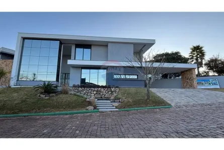 Casa de Condomínio com 3 Quartos à venda, 304m² no São José, Passo Fundo